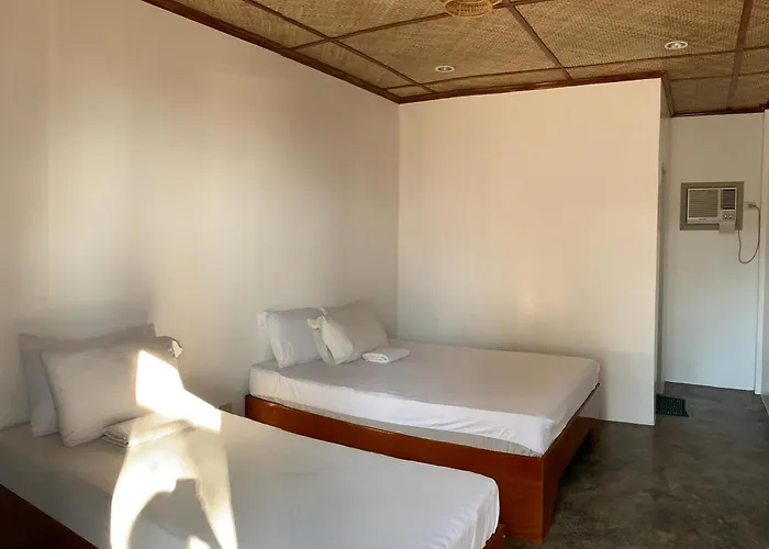 Tuyom By 7 Hostel Badian